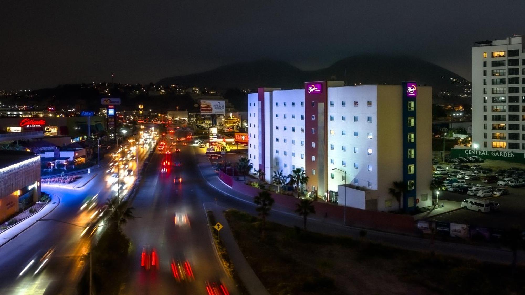 Sleep Inn Tijuana Exterior photo