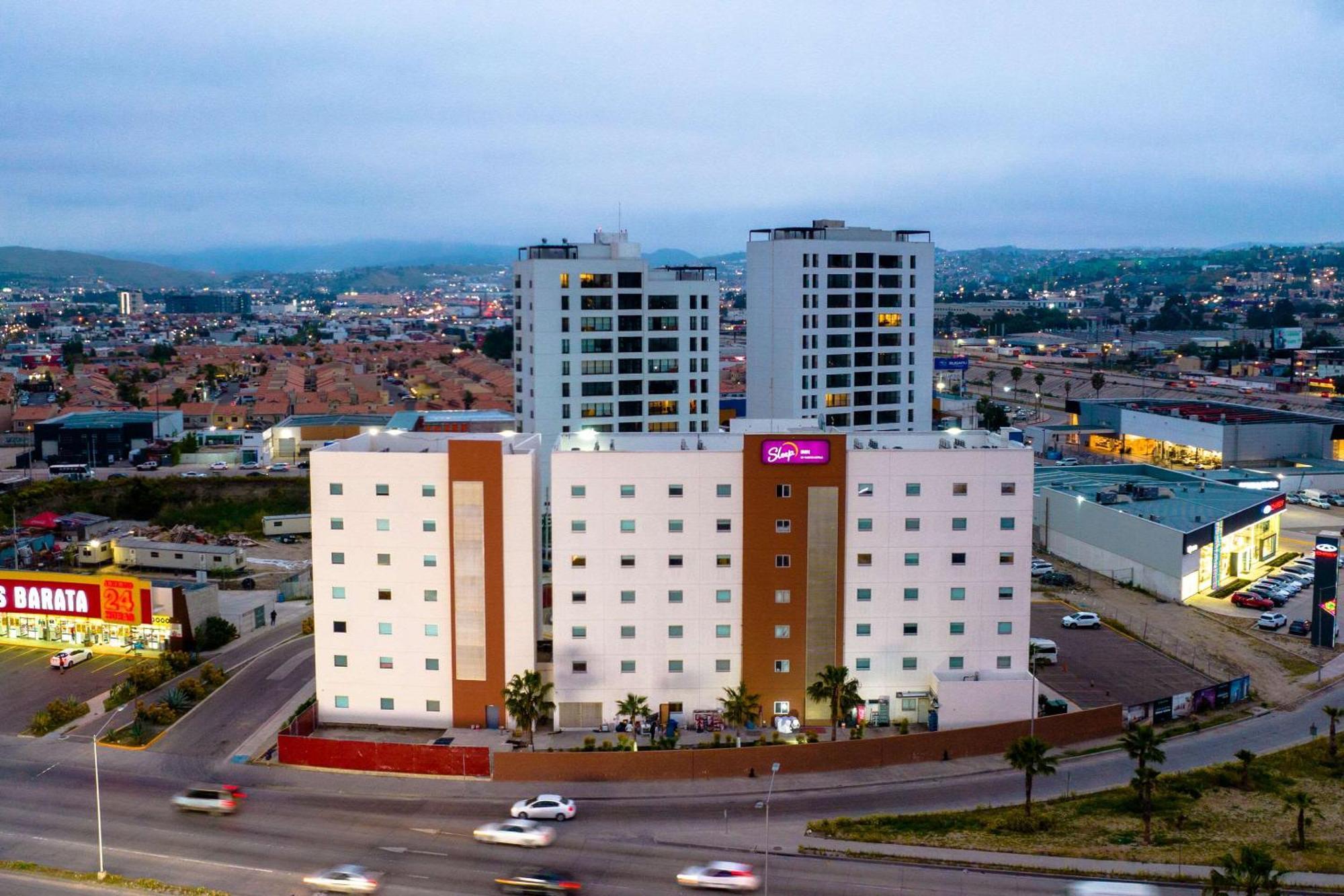 Sleep Inn Tijuana Exterior photo